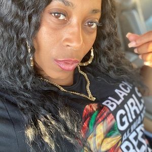 Meet your Posher, Uganda